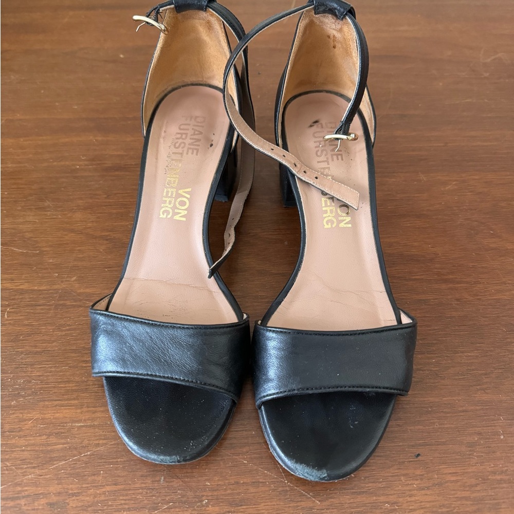 Diane von Furstenberg Black Sandals